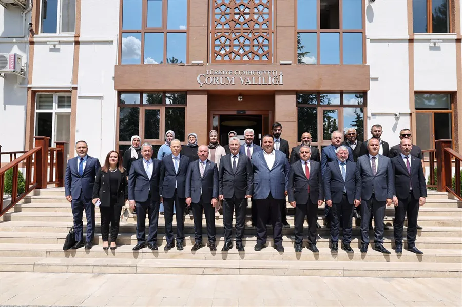 Ticaret Bakanı Ömer Bolat Çorum'da Ziyaretlerde Bulundu