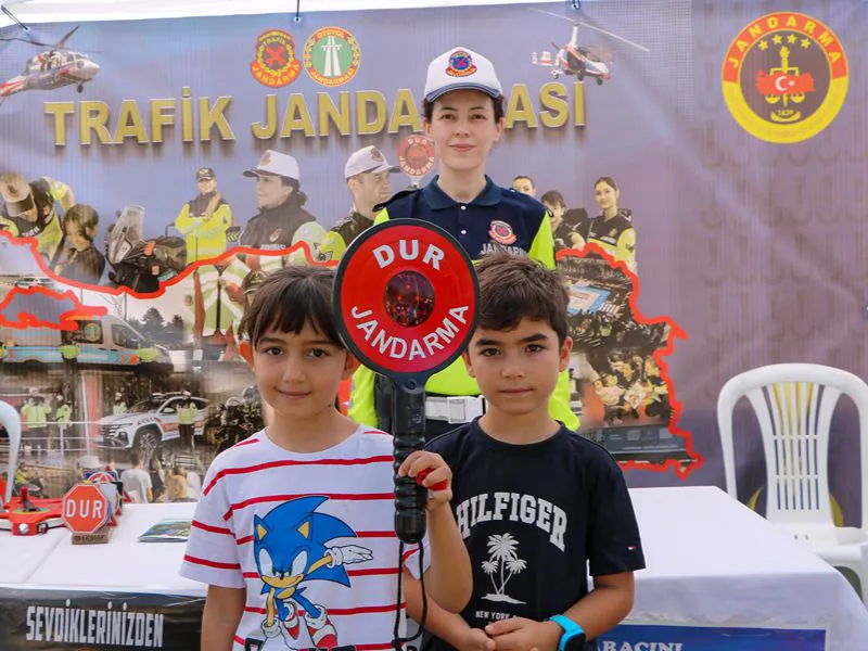 Jandarma TuzFest'te Vatandaşlarla Buluştu