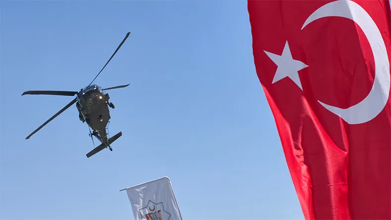 Malazgirt Zaferi Kutlamalarında Jandarma Helikopter Gösterileri Büyüledi