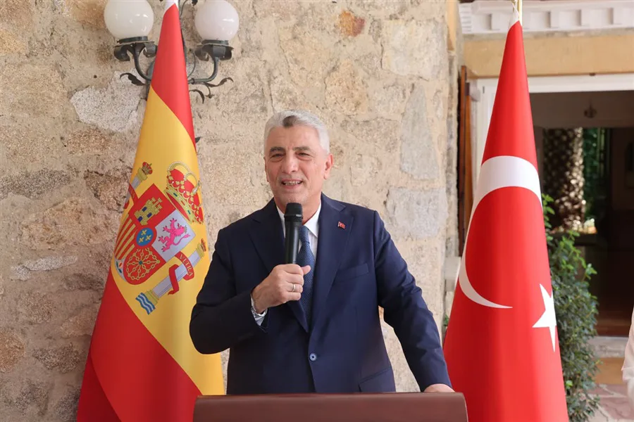 Bakan Bolat Madrid'de İş Dünyasıyla Buluştu, Ticaret Hacmi ve Yatırımlar Masaya Yatırıldı
